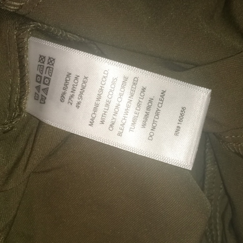 NWT.Happily Grey Olive Green Cargo Jogger Pants